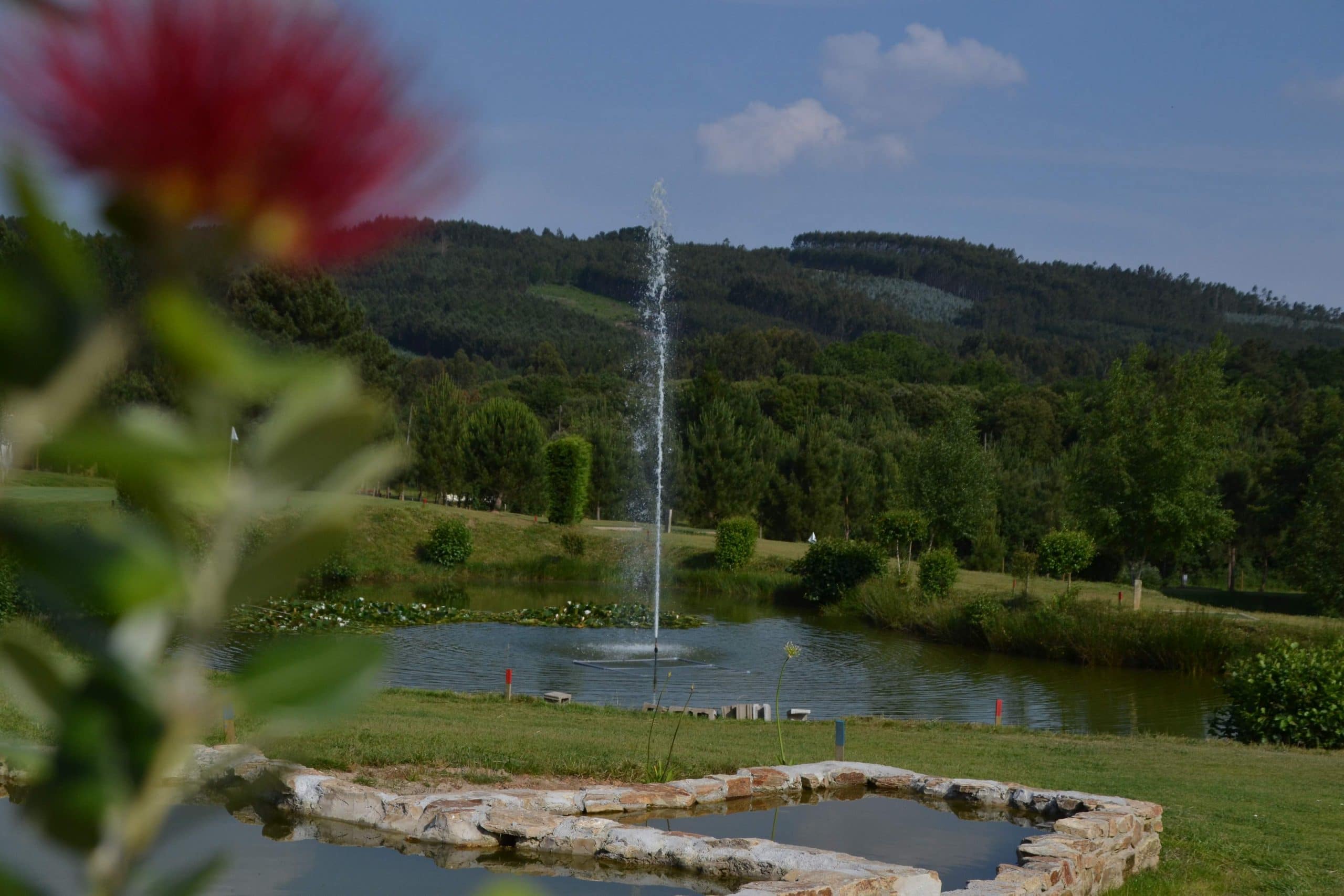 fondo lago Tambre Golf